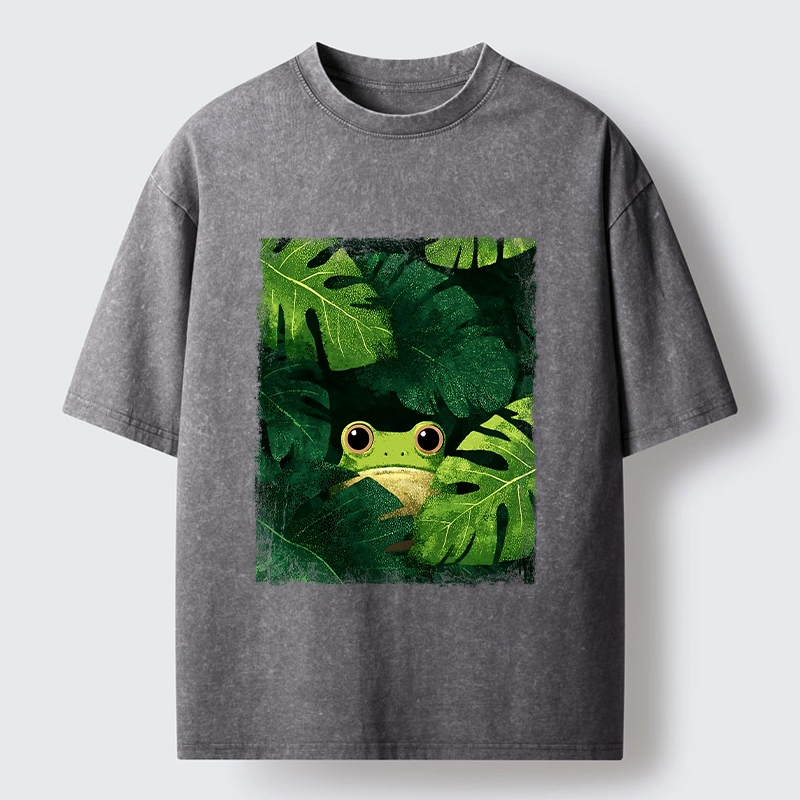 Magmoo Frog Hiding In Green Leaves Washed T-Shirt