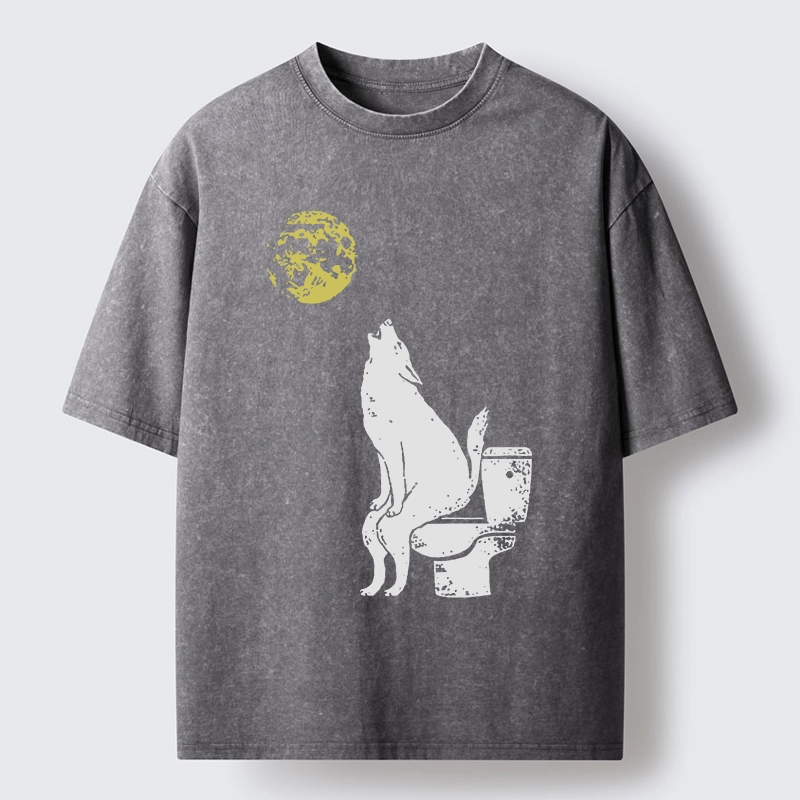 Magmoo Wolf Howling At Moon On Toilet Washed T-Shirt-Magmoo