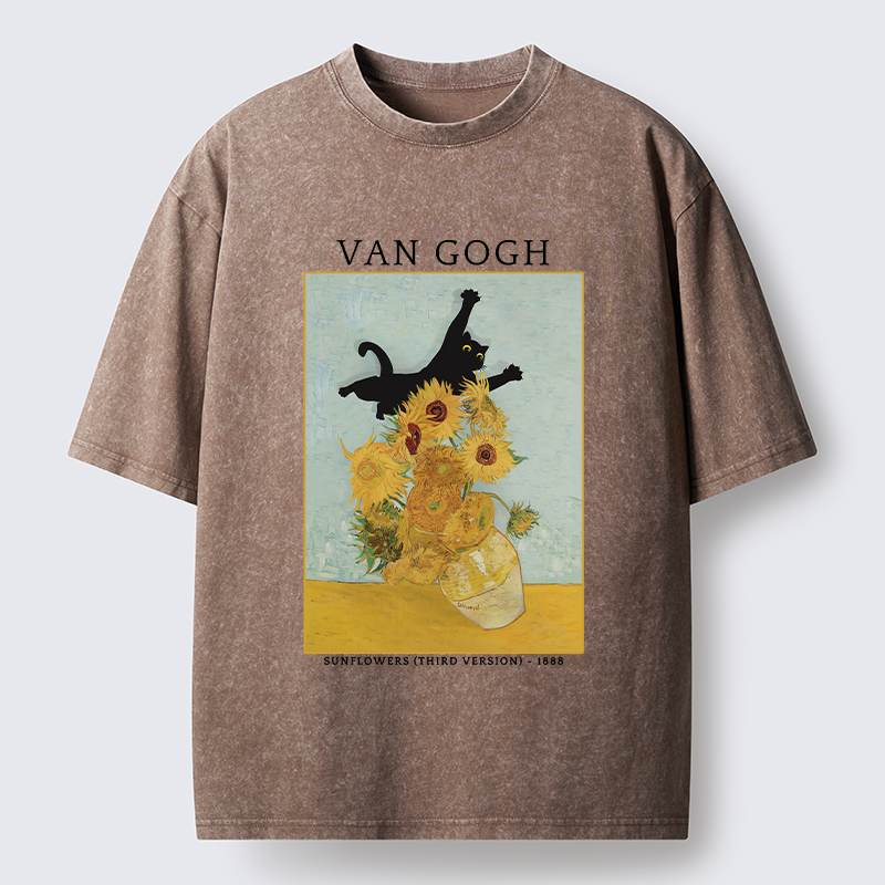 Magmoo Cat Attacks Vase Washed T-Shirt