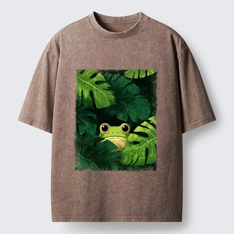 Magmoo Frog Hiding In Green Leaves Washed T-Shirt