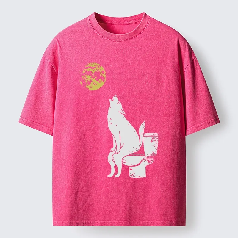 Magmoo Wolf Howling At Moon On Toilet Washed T-Shirt-Magmoo