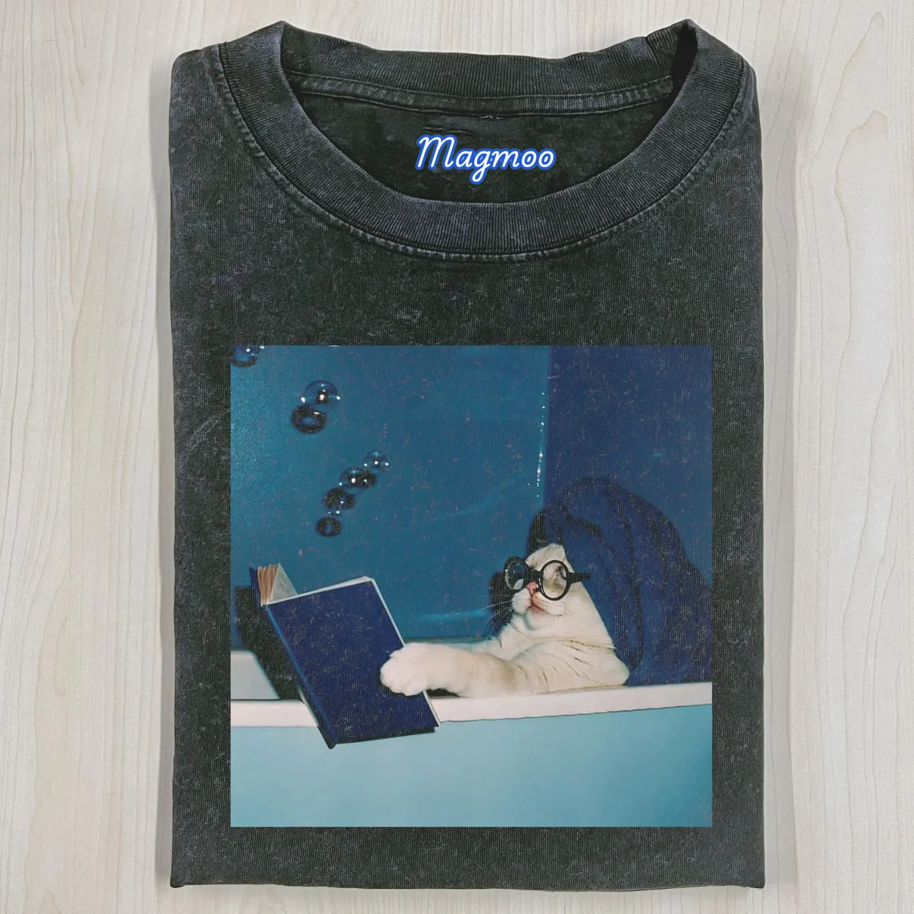 THE CAT WHO STUDIED HARD T-SHIRT-Magmoo