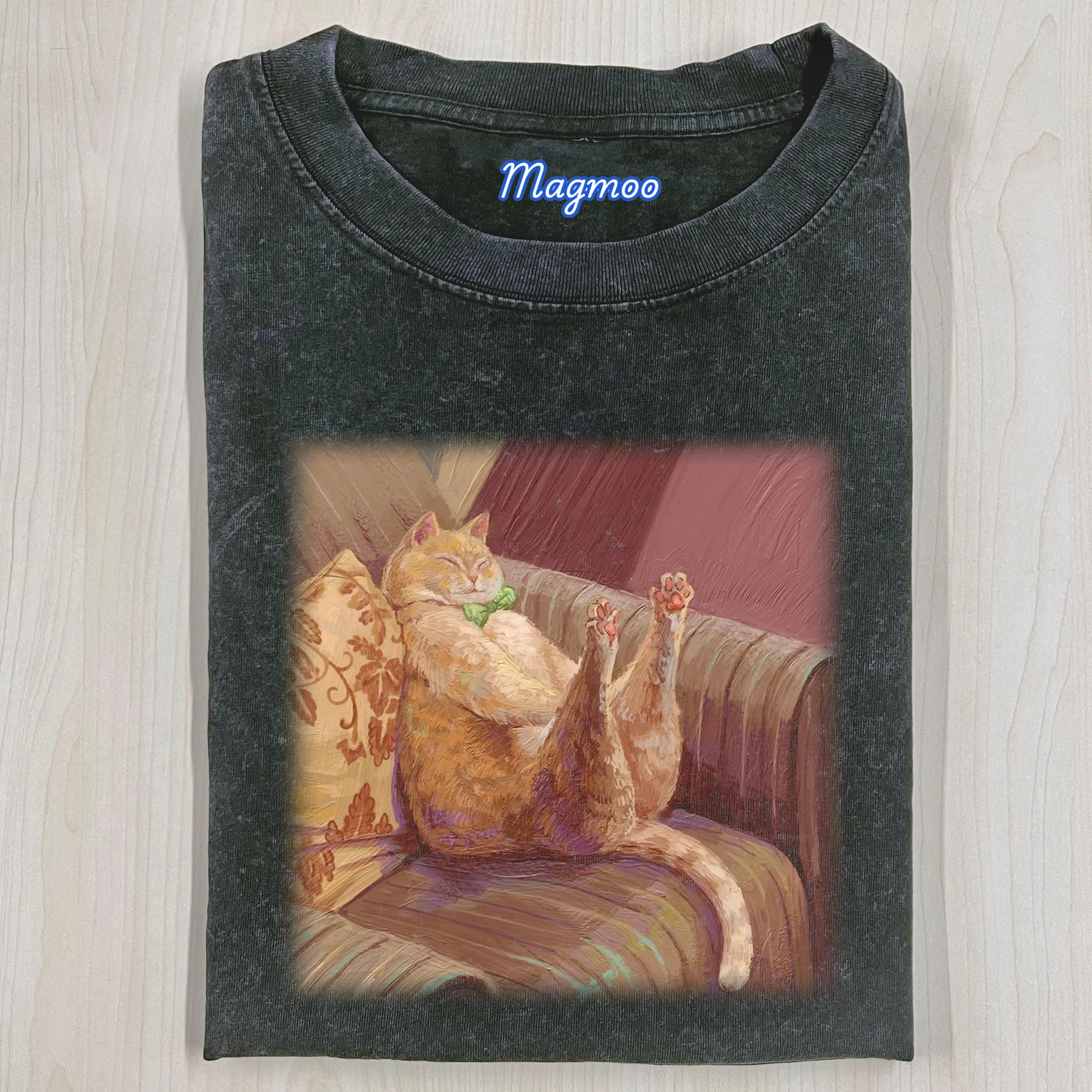 HANDSOME FAT CAT T-SHIRT-Magmoo