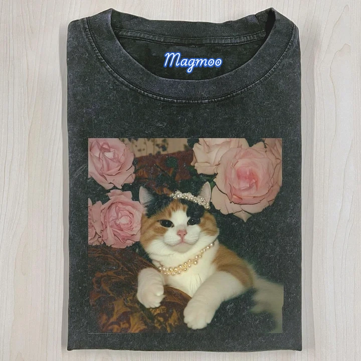 ELEGANT CAT T-SHIRT