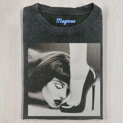 HIGH HEELS BEAUTY T-SHIRT-Magmoo