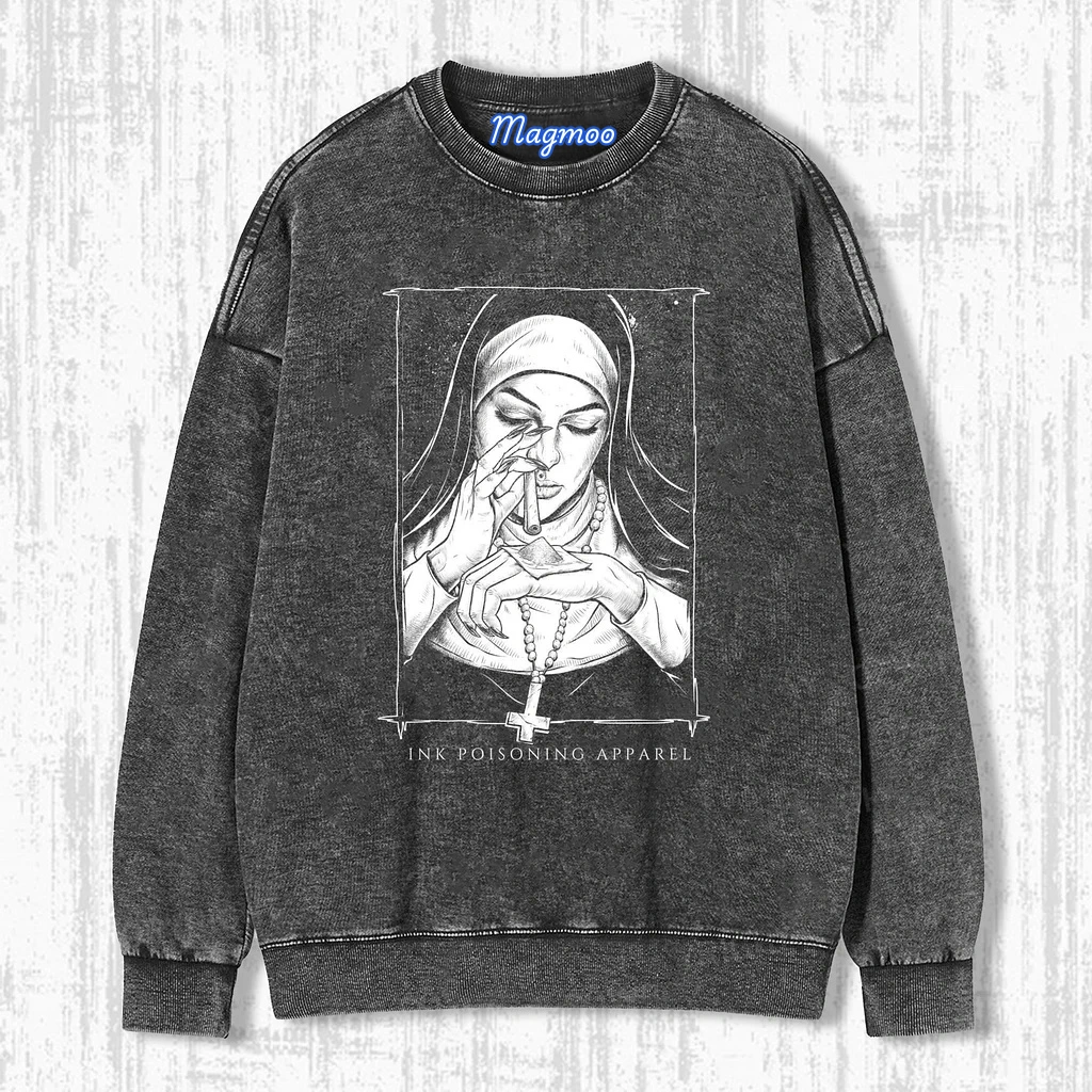 NUNS T-SHIRT