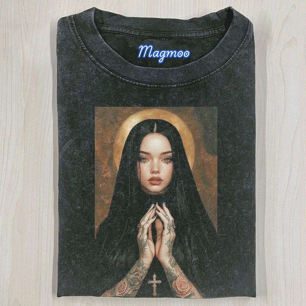 NUNS T-SHIRT