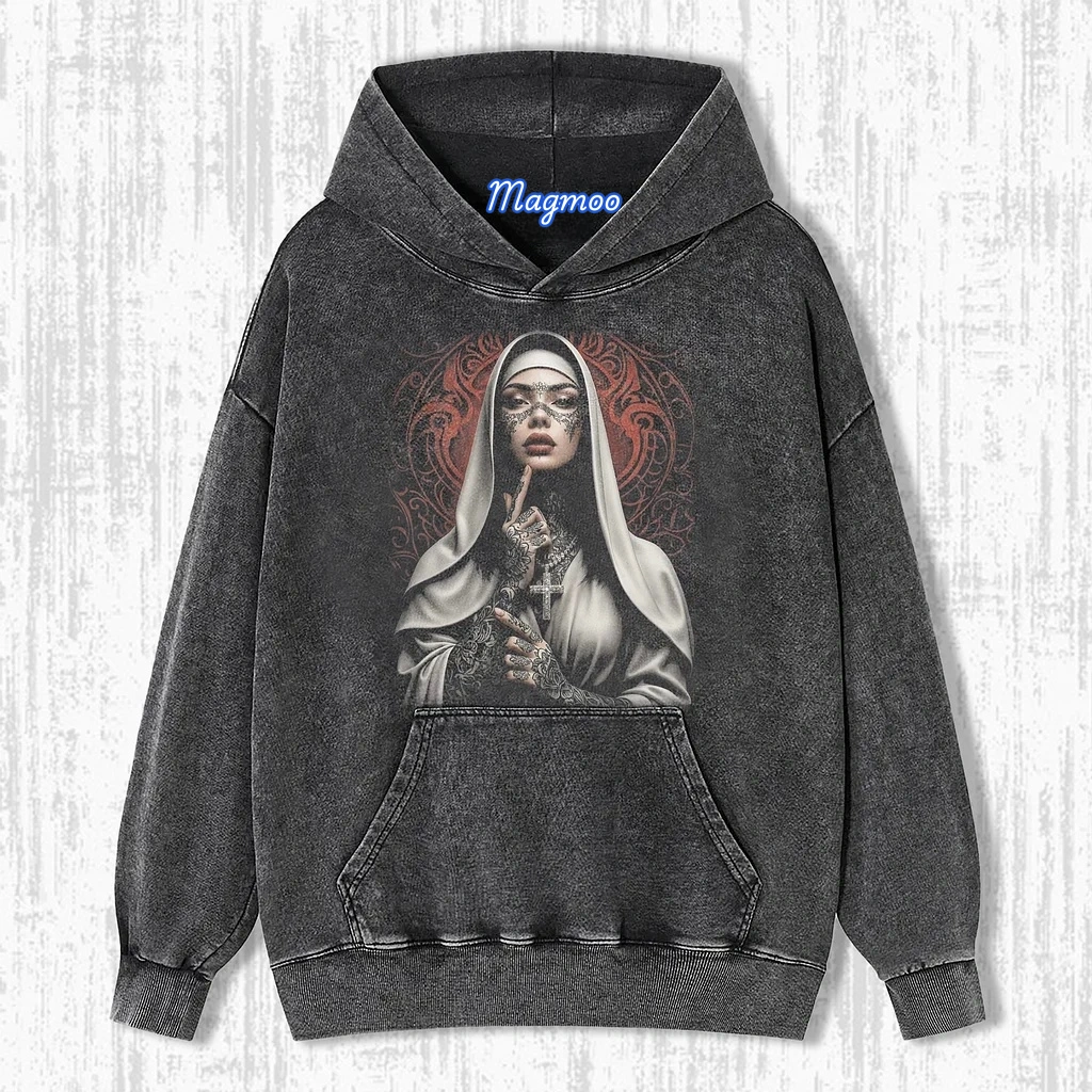 NUNS T-SHIRT