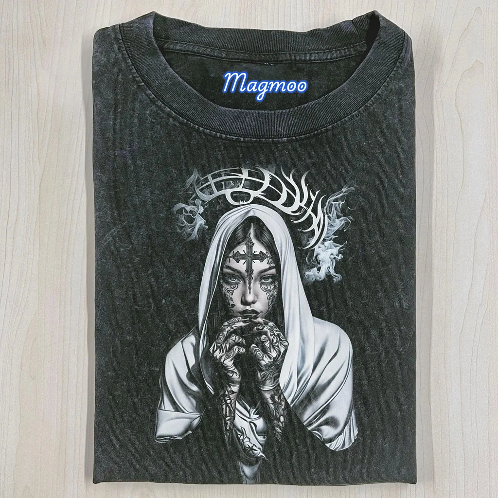 NUNS T-SHIRT