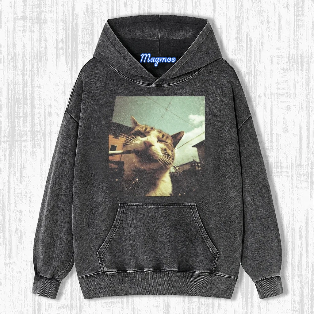 WACKY CAT T-SHIRT-Magmoo