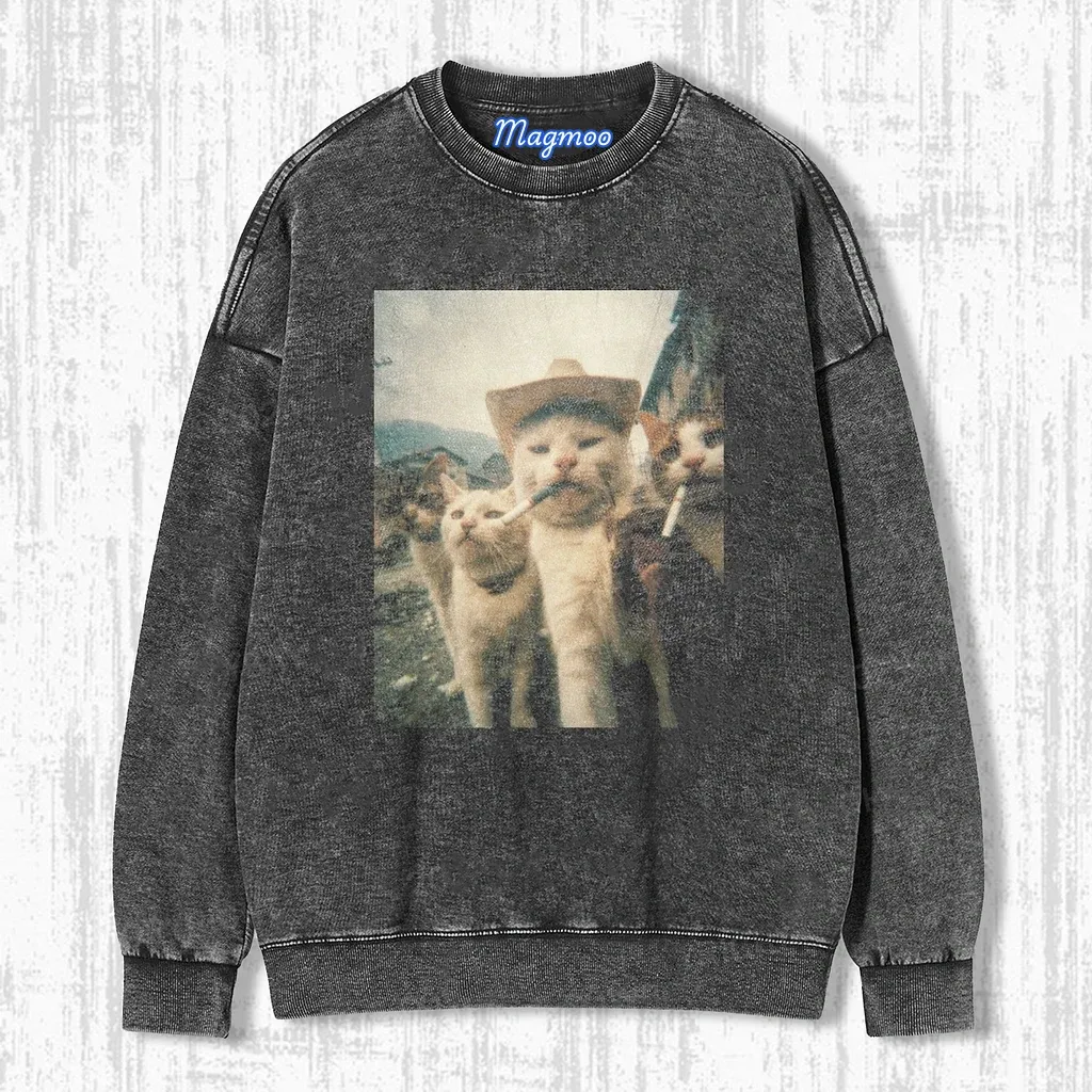 SMOKING CAT T-SHIRT-Magmoo