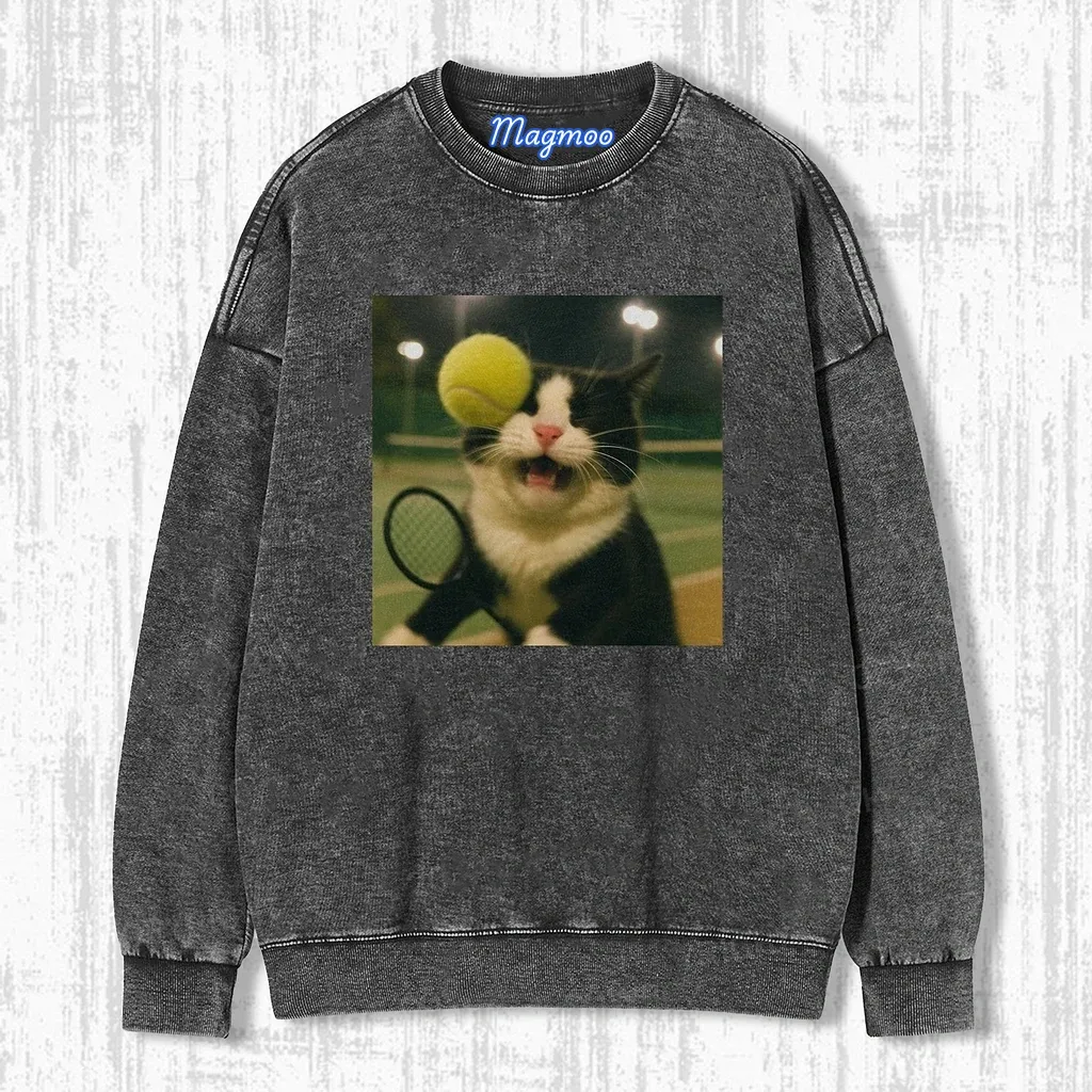 TENNIS BALL CAT T-SHIRT-Magmoo
