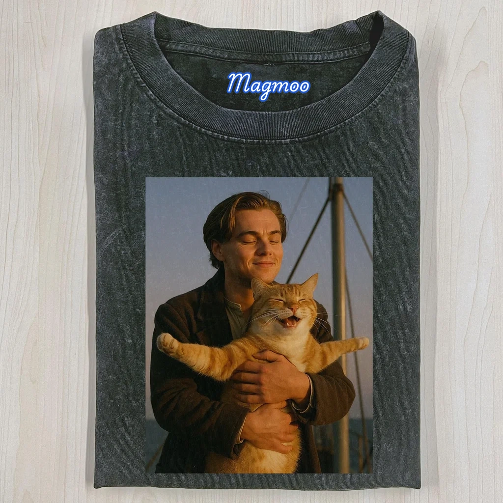 FLY CAT T-SHIRT-Magmoo