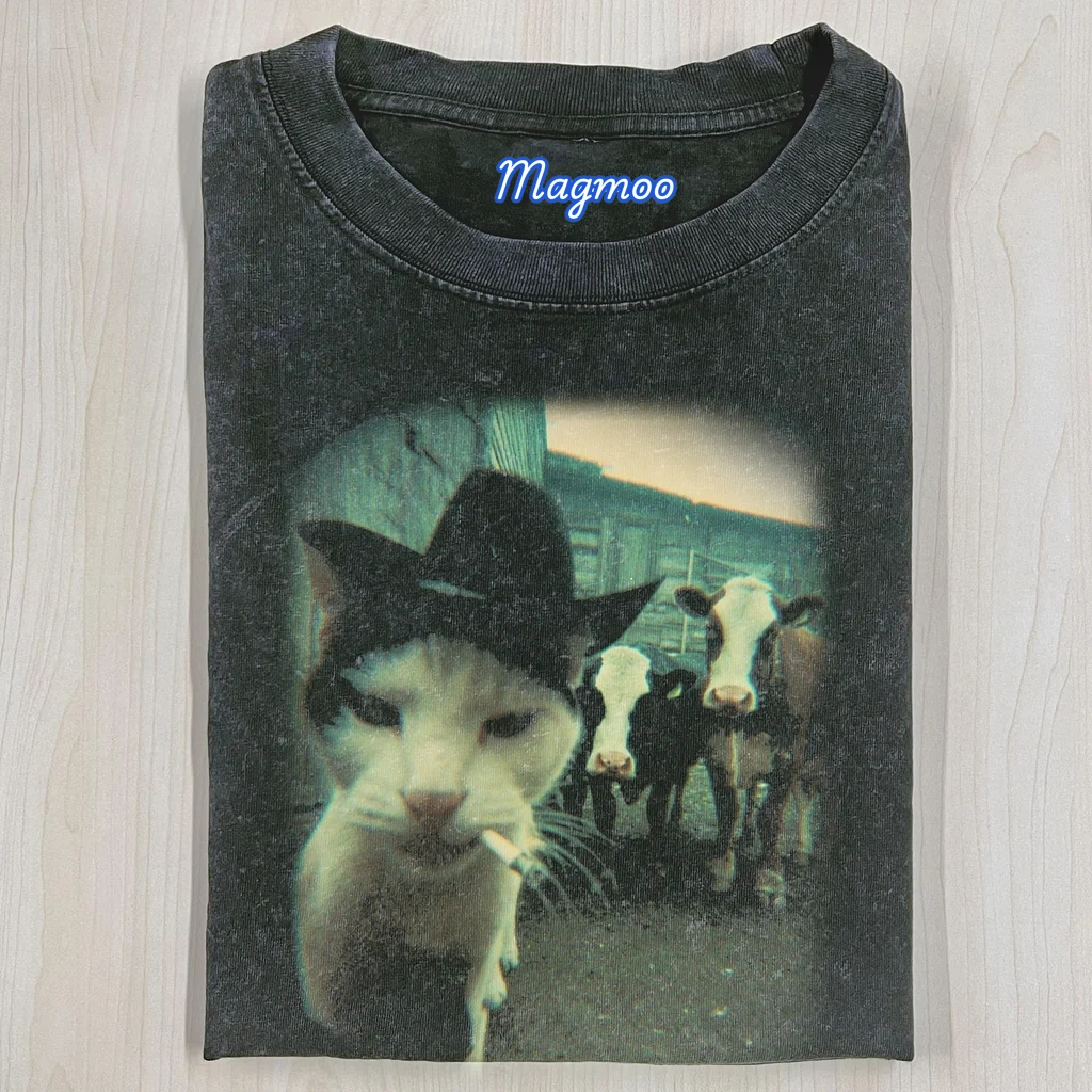 SMOKING CAT T-SHIRT-Magmoo