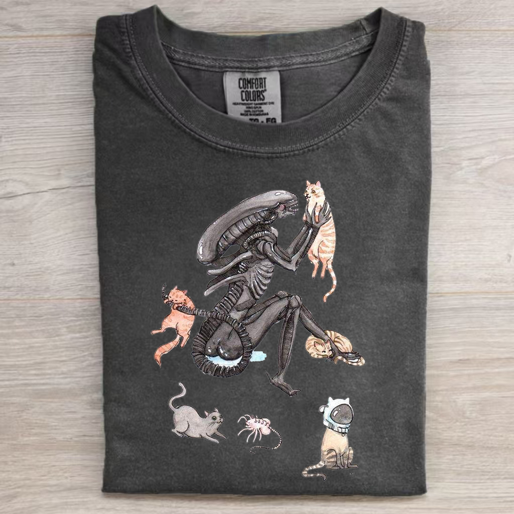 Funny Alien And Cats T-shirt/Sweatshirt
