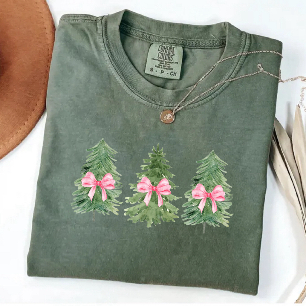 Christmas Tree Pink Bow T-shirt