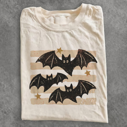 Magmoo Vintage Bat Halloween T-shirt