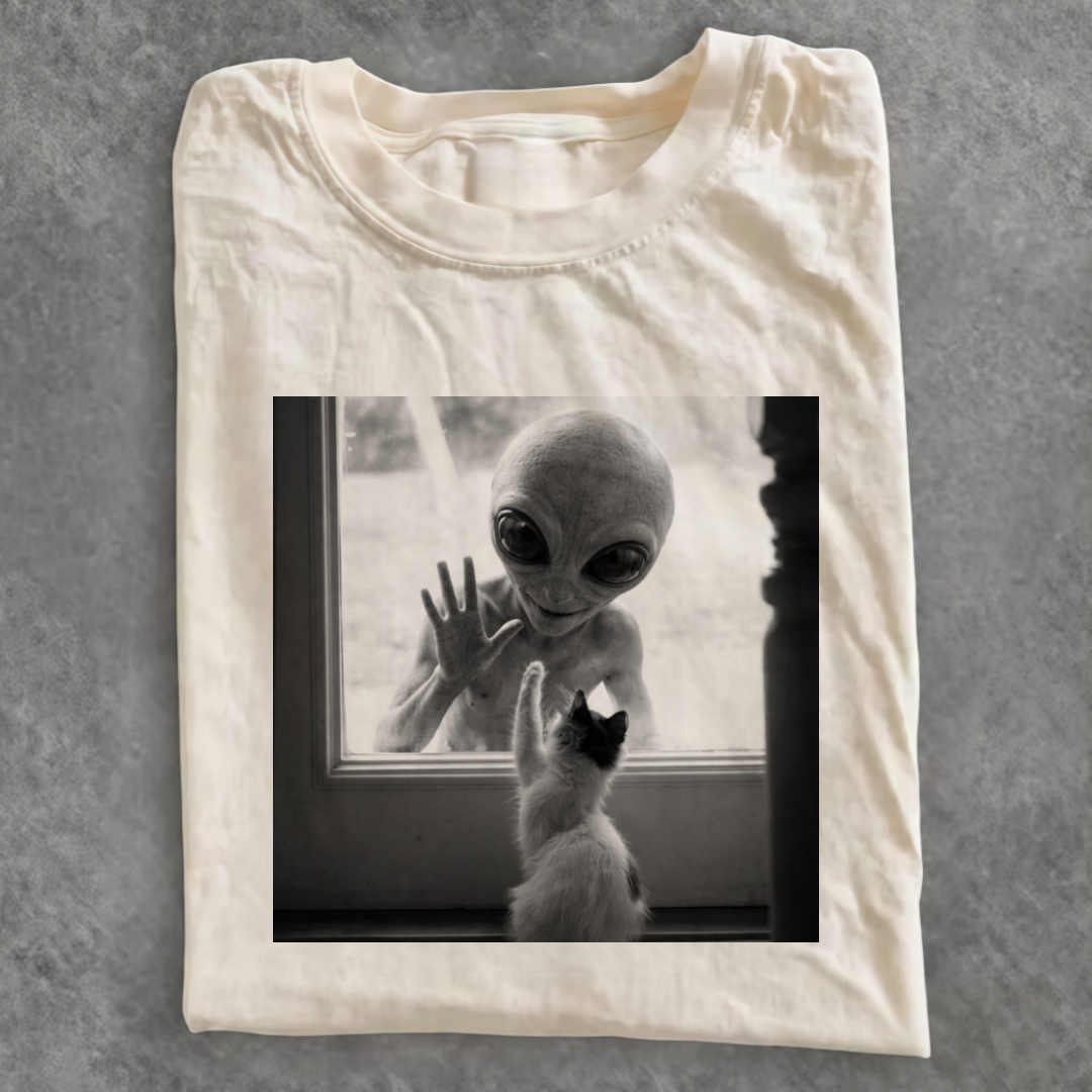 Magmoo Alien Cat Window Hi‑Five T-shirt