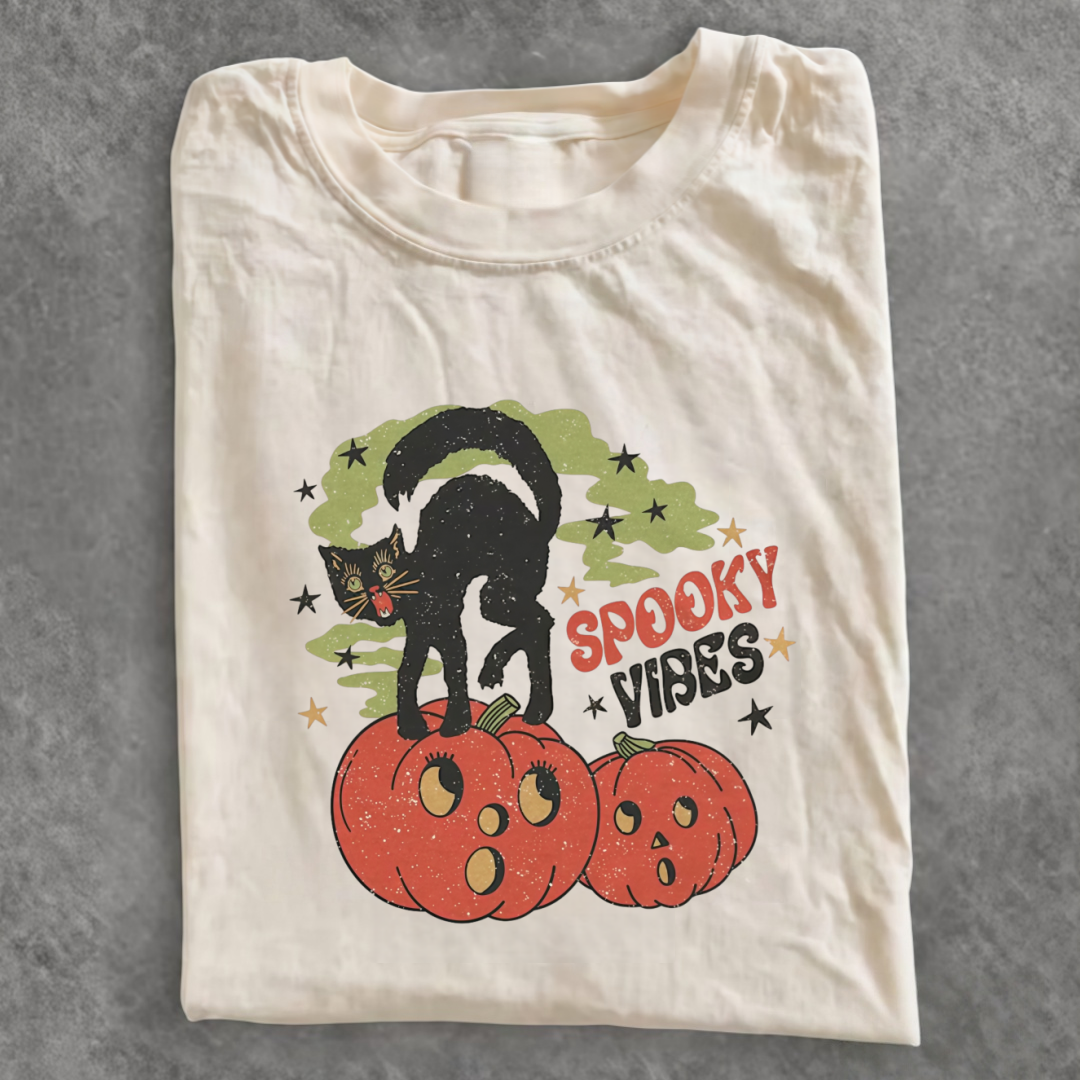 Magmoo 80s Vintage Inspired Halloween T-shirt