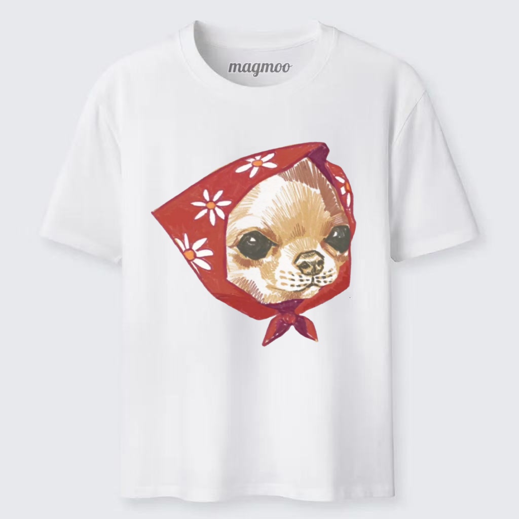 Magmoo Flower Scarf Chihuahua T-shirt