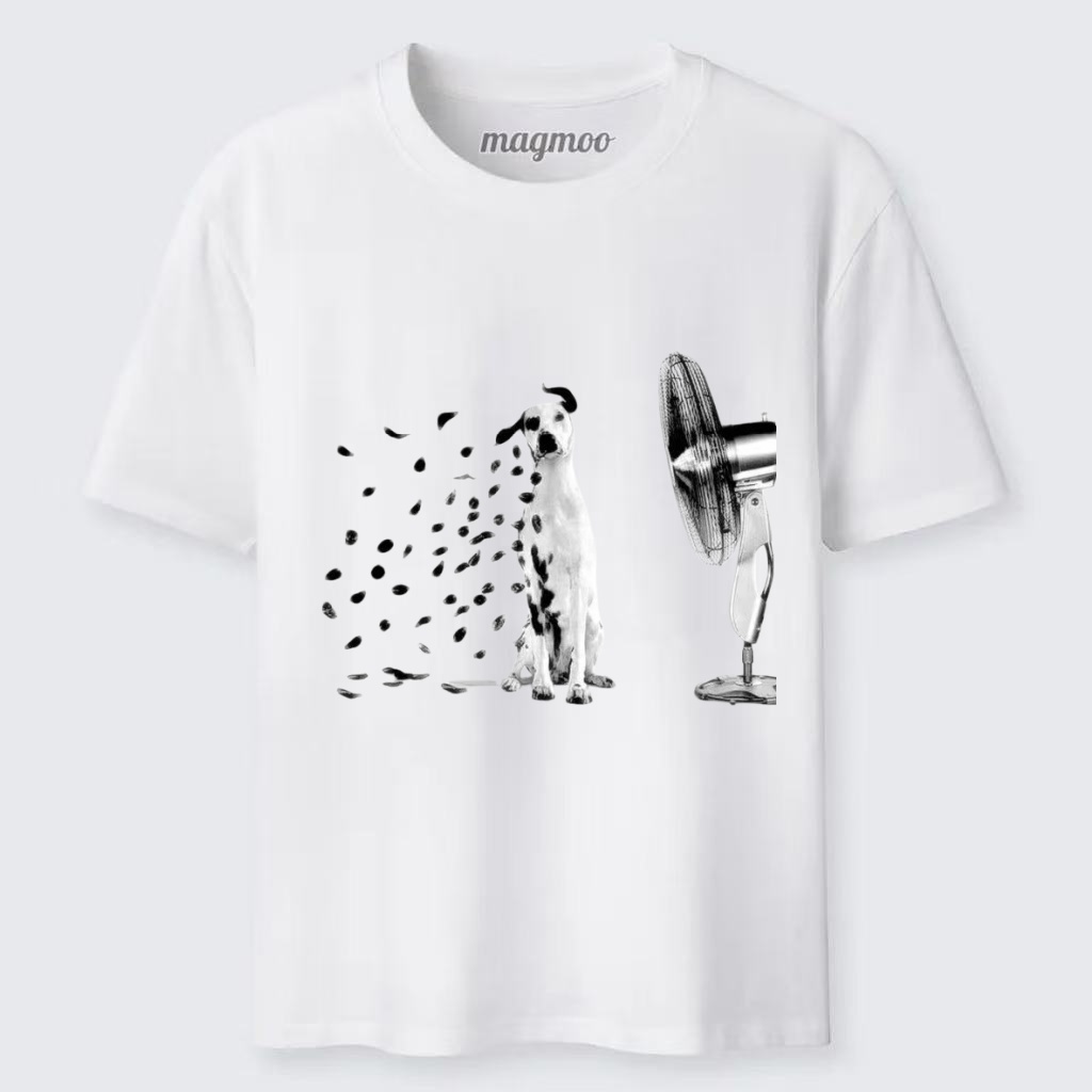 Magmoo Dalmatian Fan Blow T-shirt
