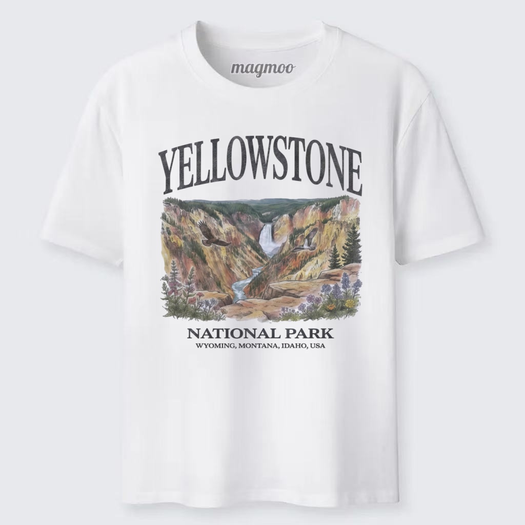 Magmoo Yellowstone National Park Vintage 90s Graphic Classic T-shirt