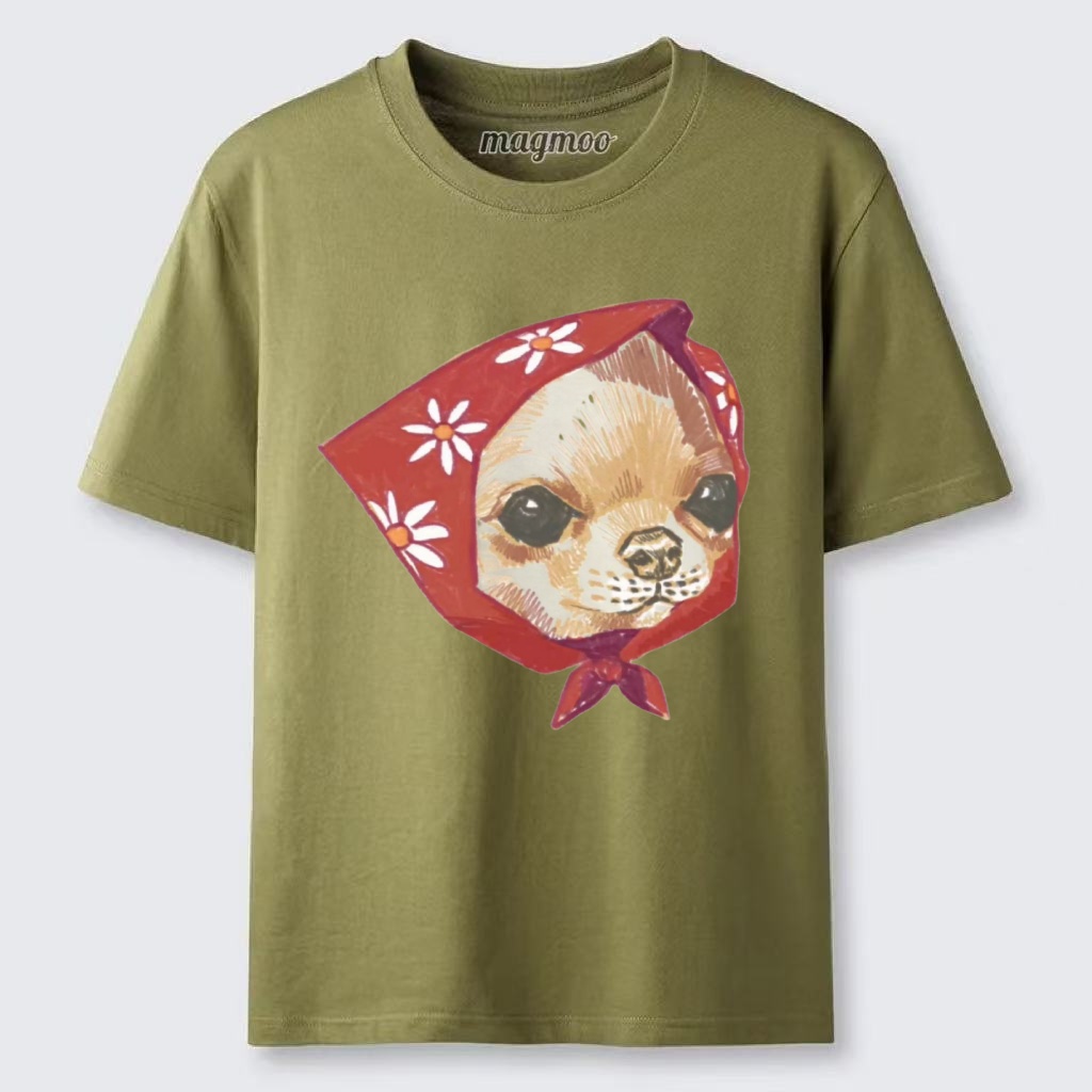 Magmoo Flower Scarf Chihuahua T-shirt