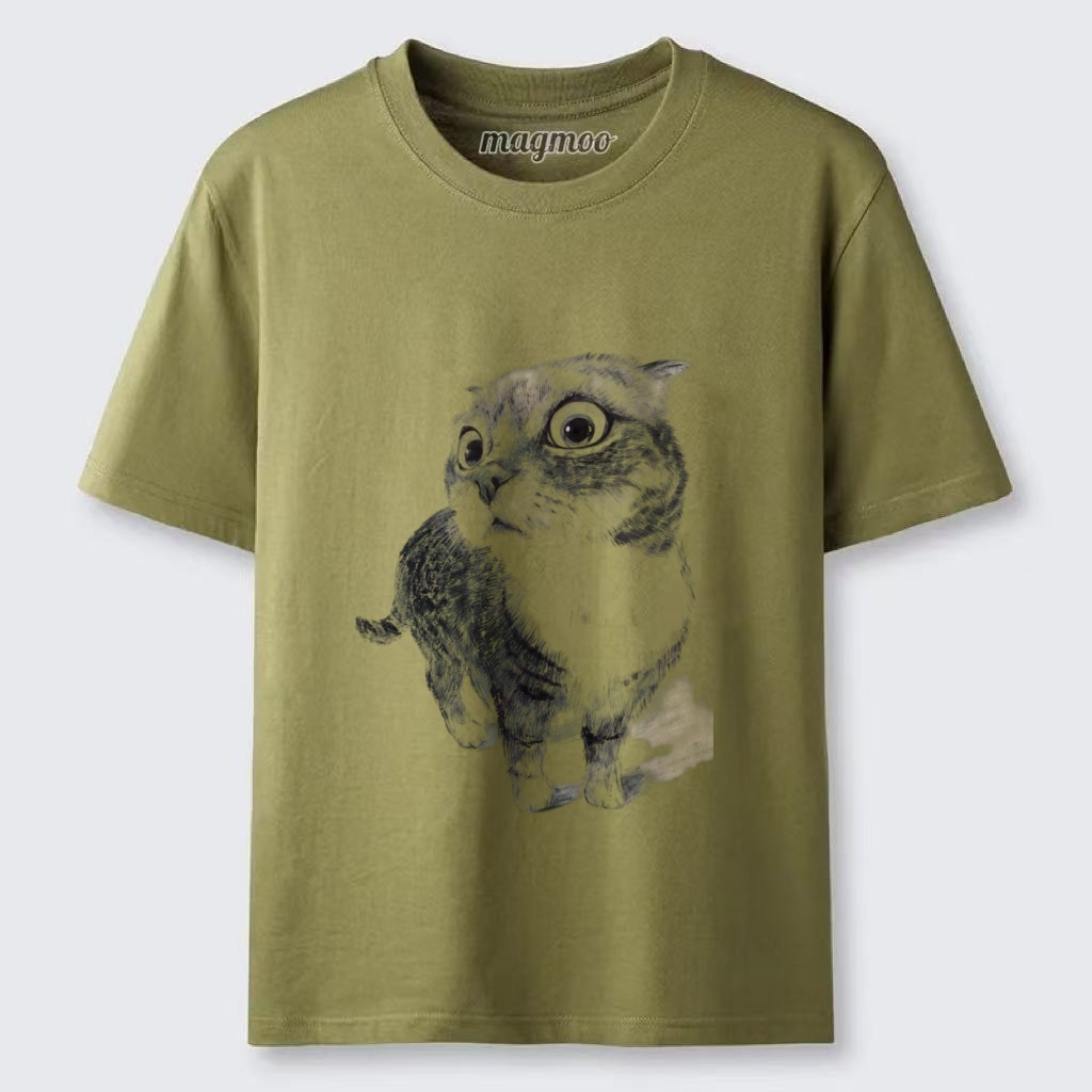 Magmoo Wide-Eyed Cat T-shirt