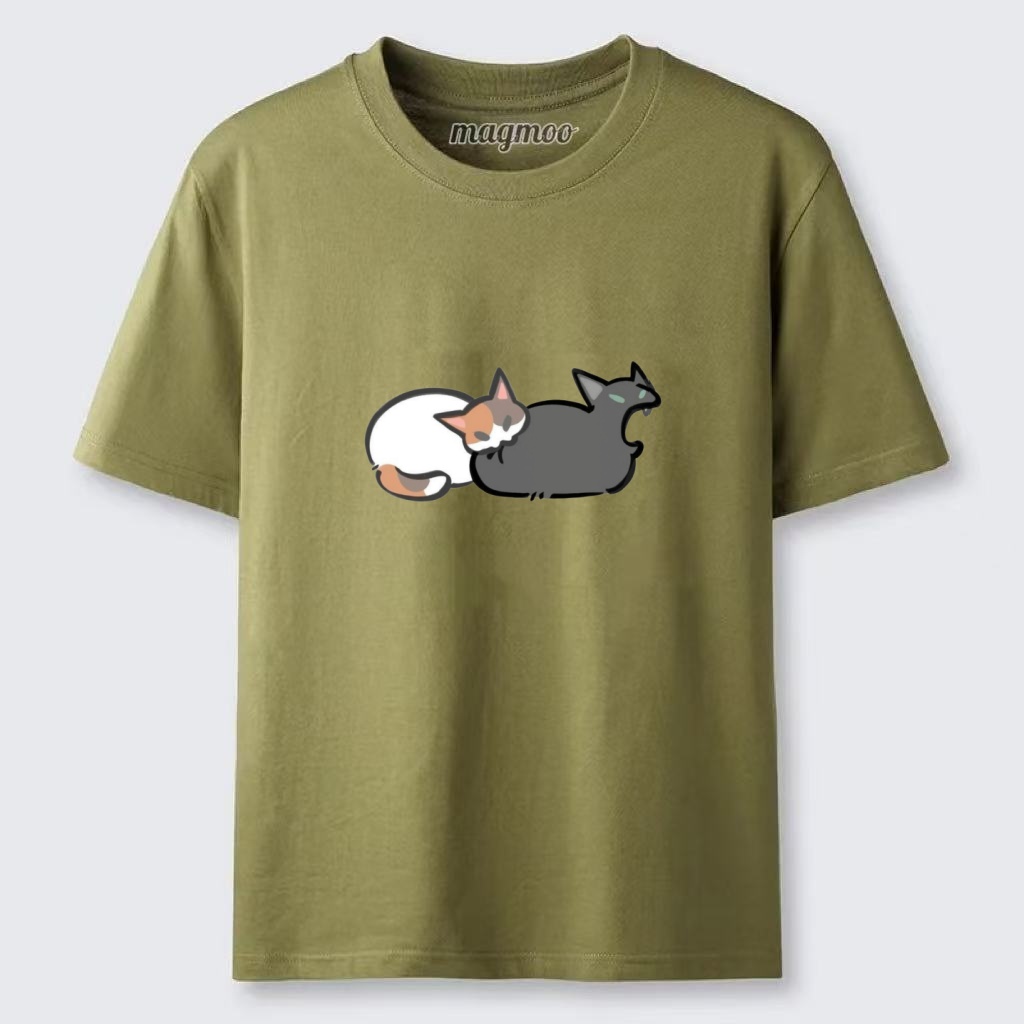 Magmoo Cat Cuddle T-shirt