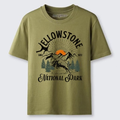 Magmoo Bison Yellowstone National Park Classic T-shirt