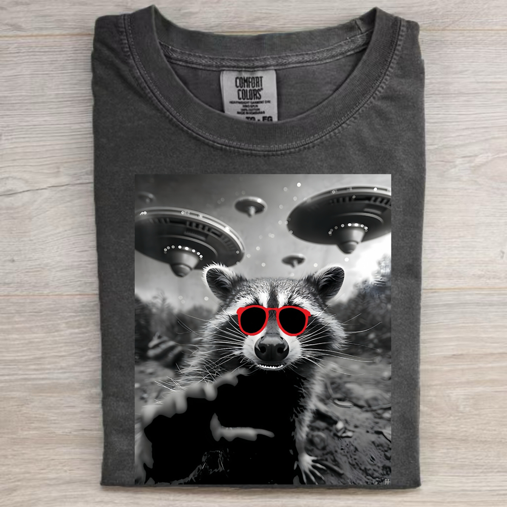 Funny Animal Selfie With UFO Art Acid Wash Shirt/Sweatshirt/Hoodie