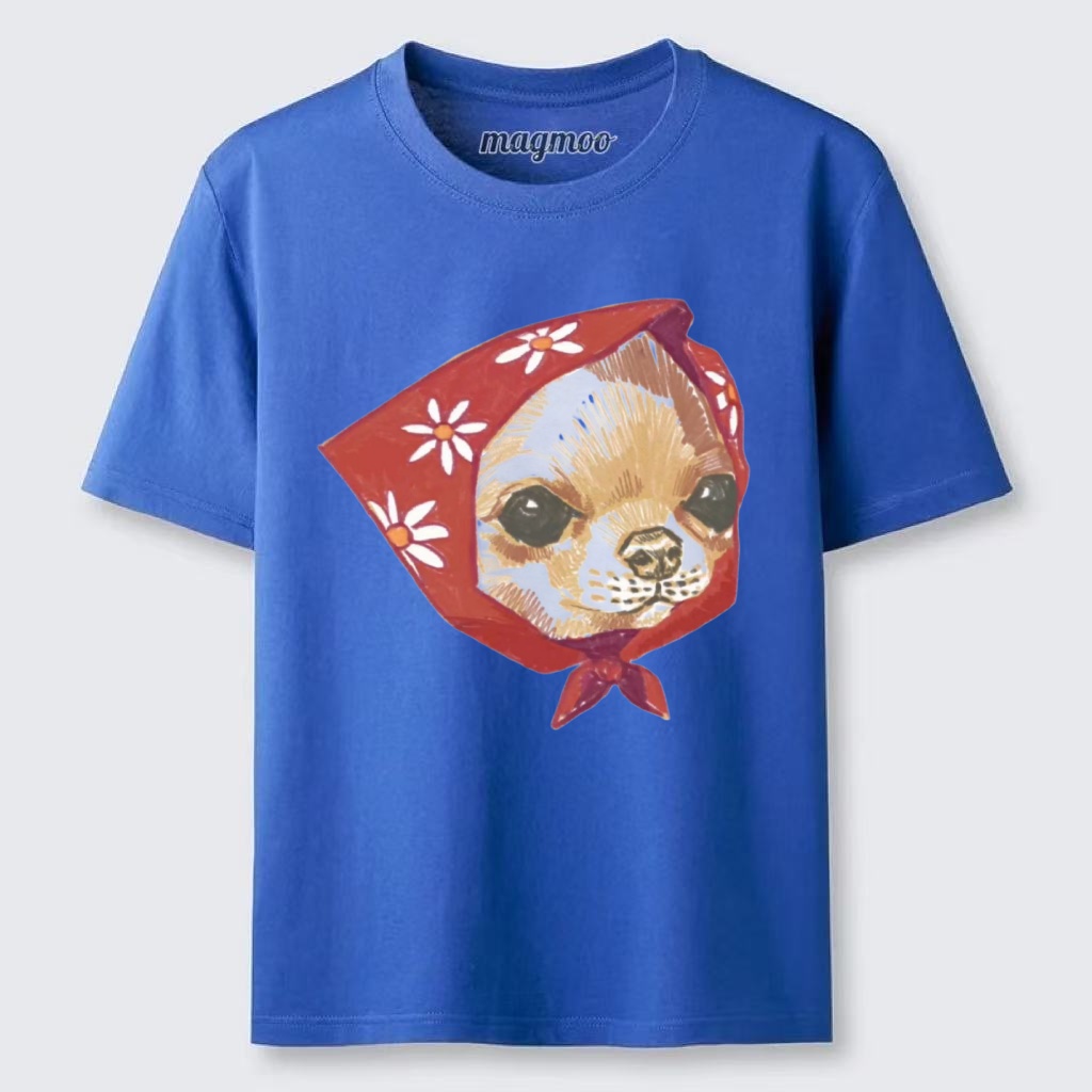 Magmoo Flower Scarf Chihuahua T-shirt