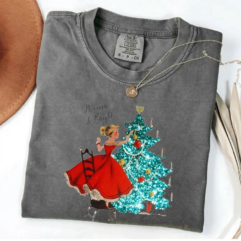 Vintage Christmas Girl New Year Vibe T-shirt