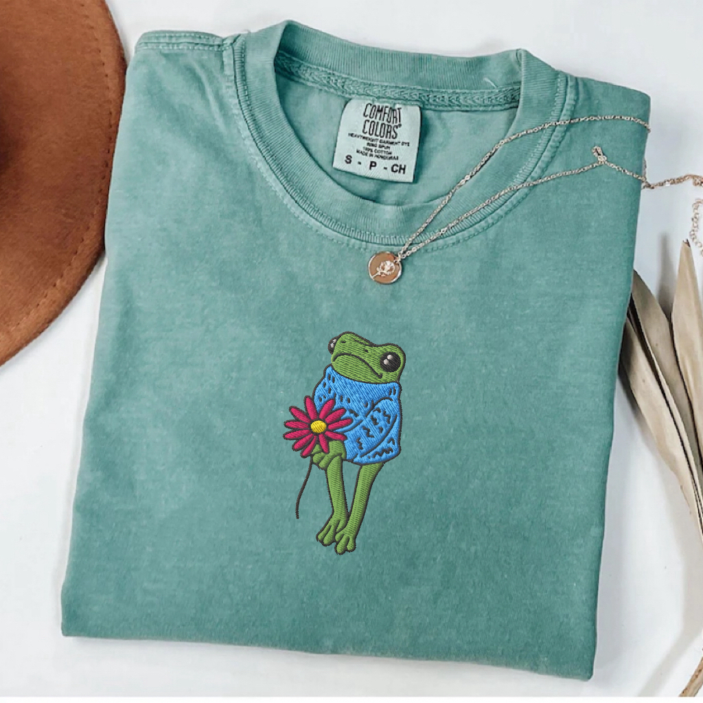 Embroidered Flower Frog T-shirt