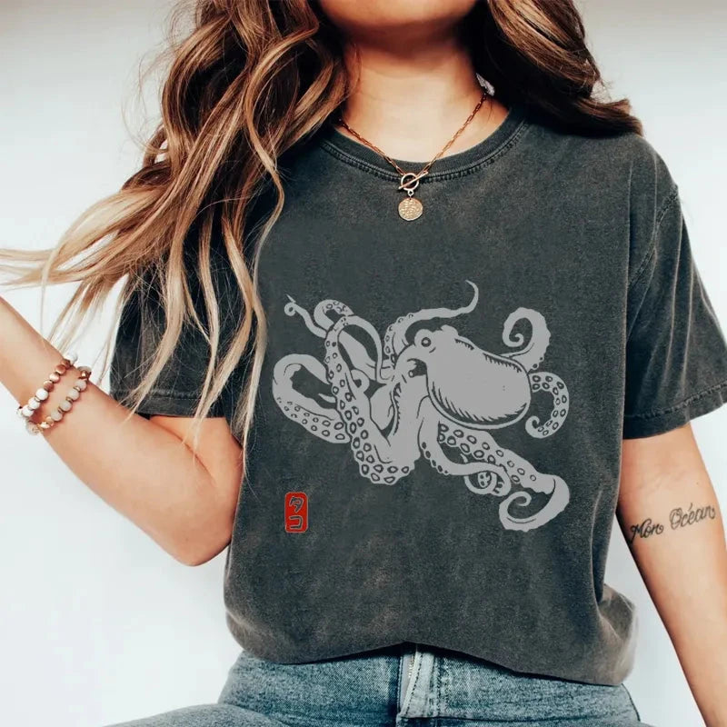 Magmoo Japanese Octopus Washed T-Shirt