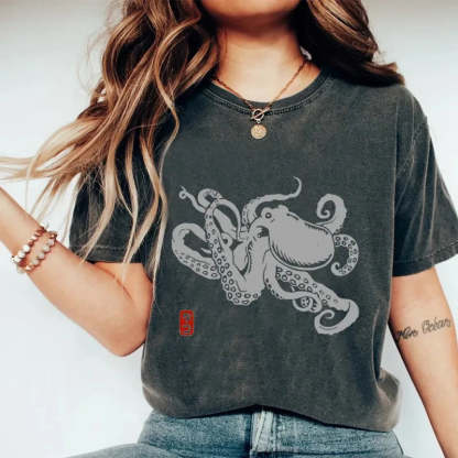 Magmoo Japanese Octopus Washed T-Shirt