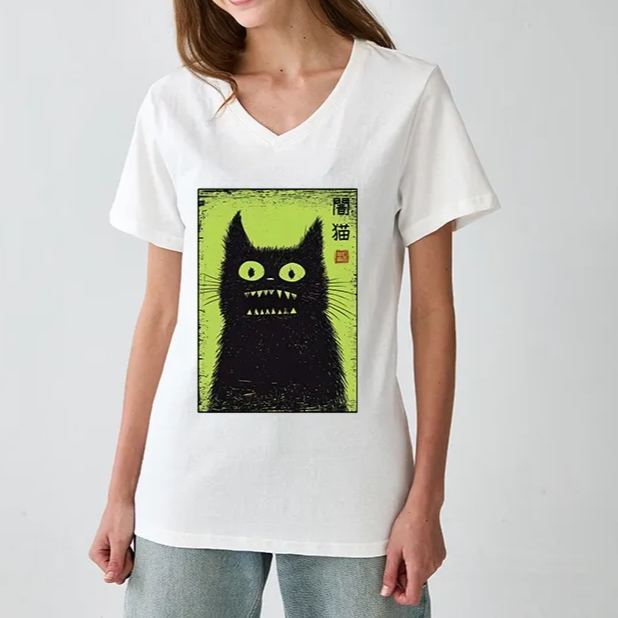 Magmoo Spooky Black Cat Japanese V-Neck Classic T-Shirt-Magmoo