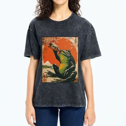 Magmoo Frog Drinking Beer Washed T-Shirt