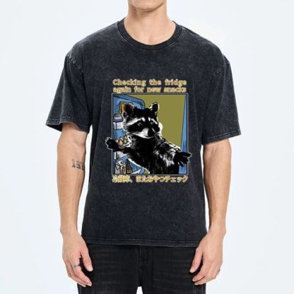 Magmoo Raccoon Looking For Food Washed T-Shirt