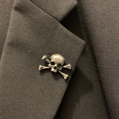 Skull Pin