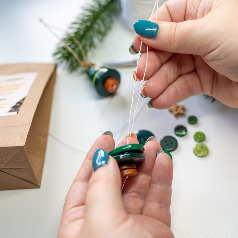 Make Your Own Button Christmas Tree Kit