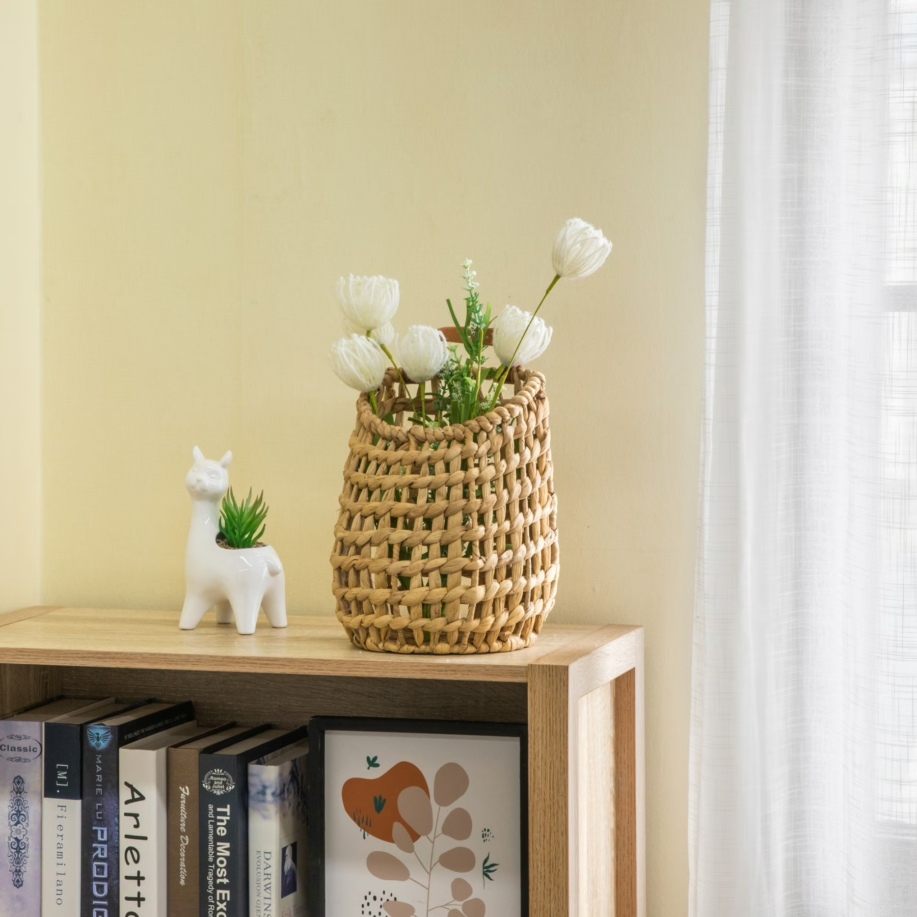 🌸Woven Floral Wall Basket – A Cozy Natural Accent for Any Space🌿
