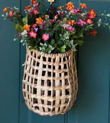 🌸Woven Floral Wall Basket – A Cozy Natural Accent for Any Space🌿