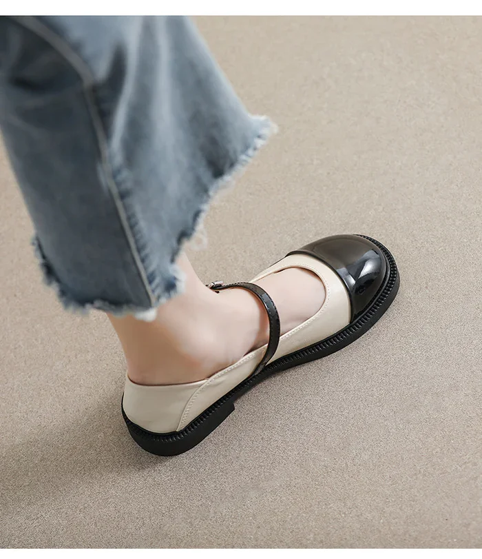 Color Matching Black and White Square Toe Retro Chunky Heel Shoes Women's Shoes