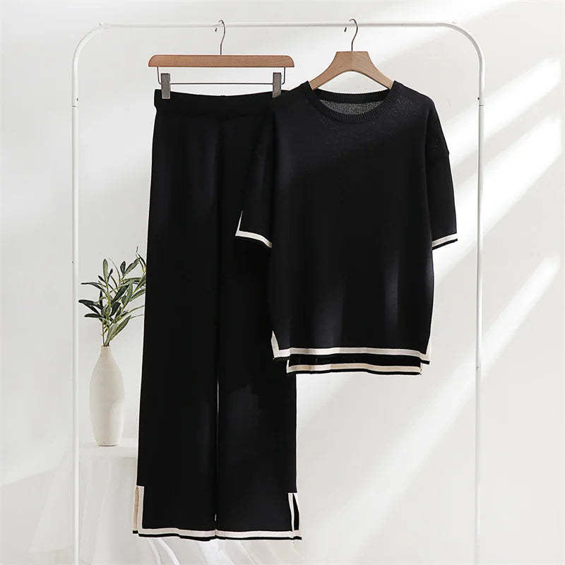 Dena - Elegant Knitted Set