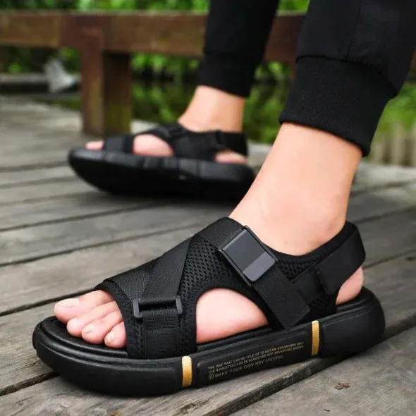 Men's Outdoor Comfortable And Breathable Sandals