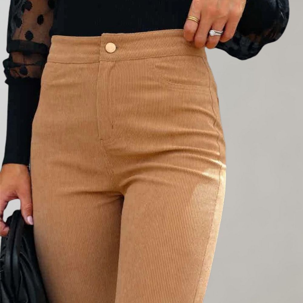 Noemi - Corduroy Flared Pants