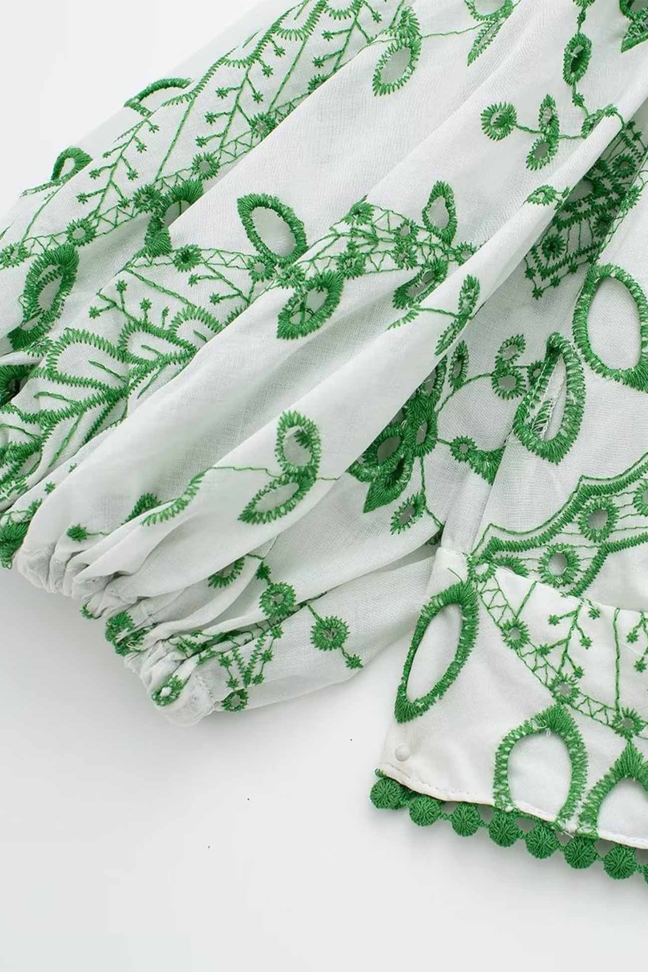 Elle - hollow embroidery v neck twisted shorts set