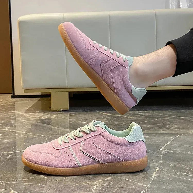 Women’s Casual Low-Top Sneakers