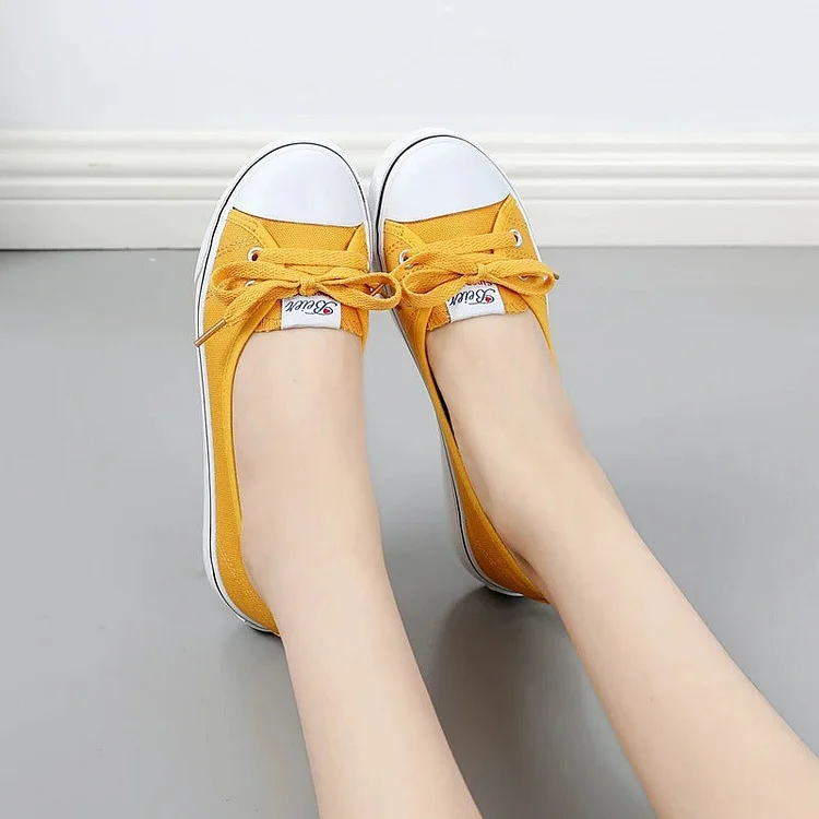 Casual And Chic Flat Sneakers